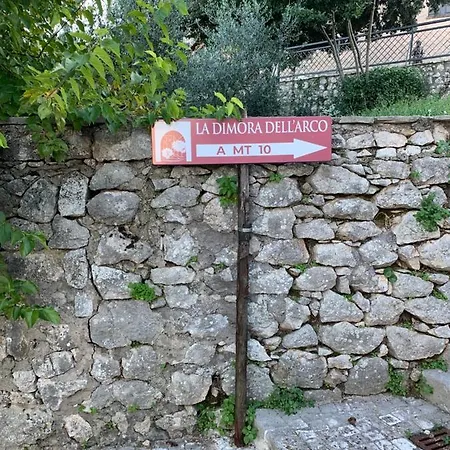 La Dimora Dell'arco 公寓